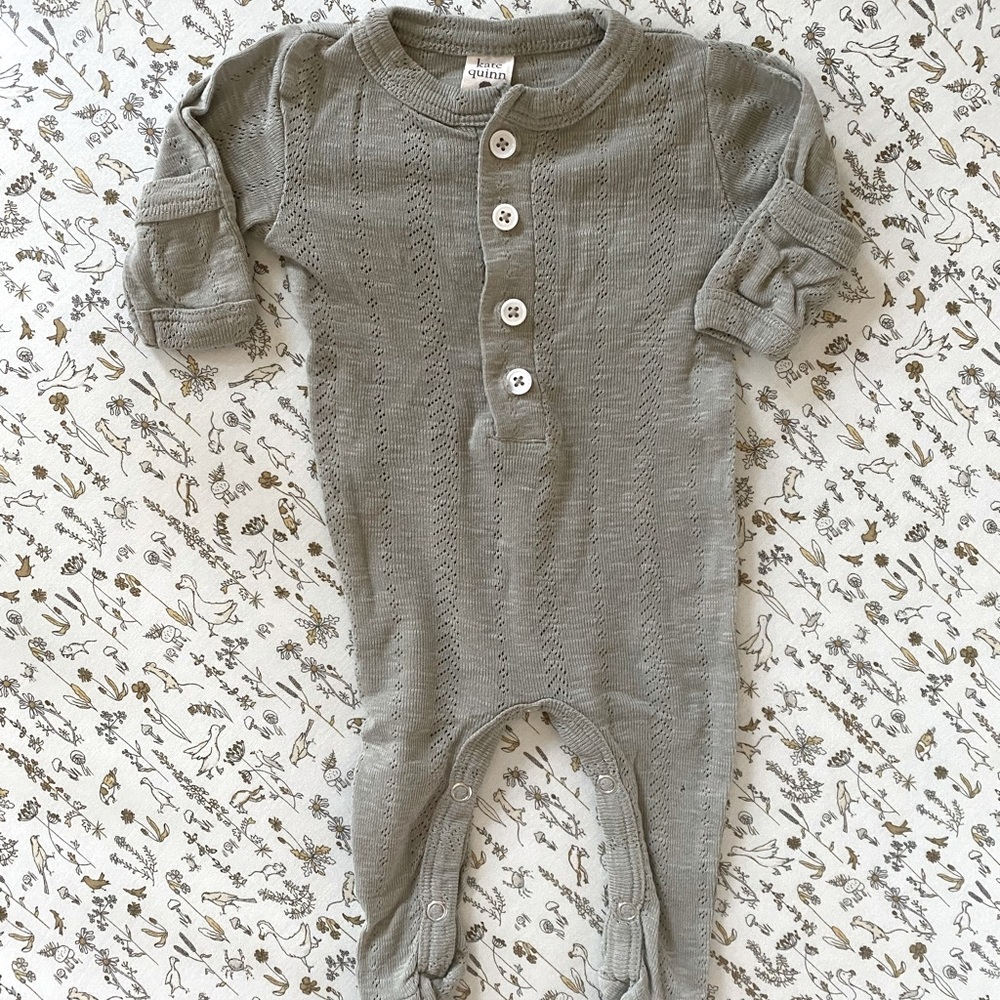 KATE QUINN | Organic Cotton Sleeper